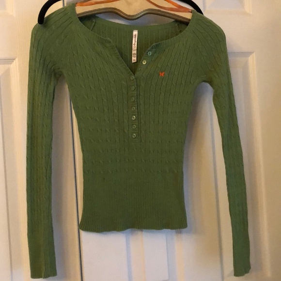Aeropostale Sweaters - Aeropostale Classic buttoned logo argyle knit